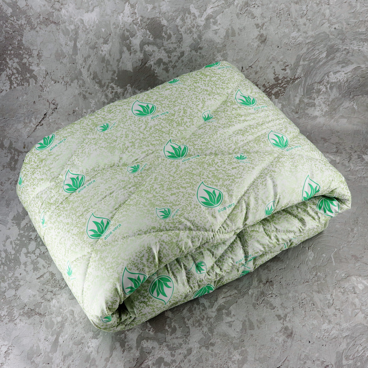 

Одеяло закрытое холлофайбер с пропиткой ALOE VERA (Микрофибра) Полуторное T-55066