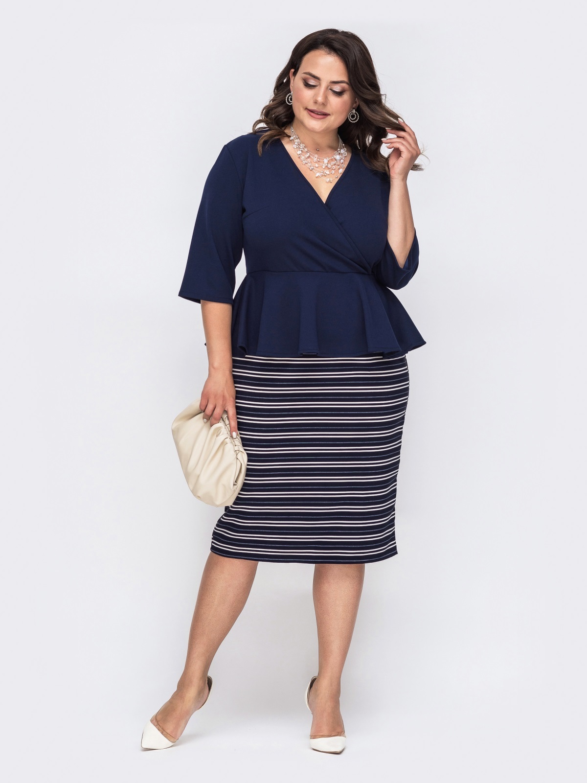 

Деловое платье Maximoda ЕМО701217/1  синий, Деловое платье Maximoda ЕМО701217/1 50-52 синий