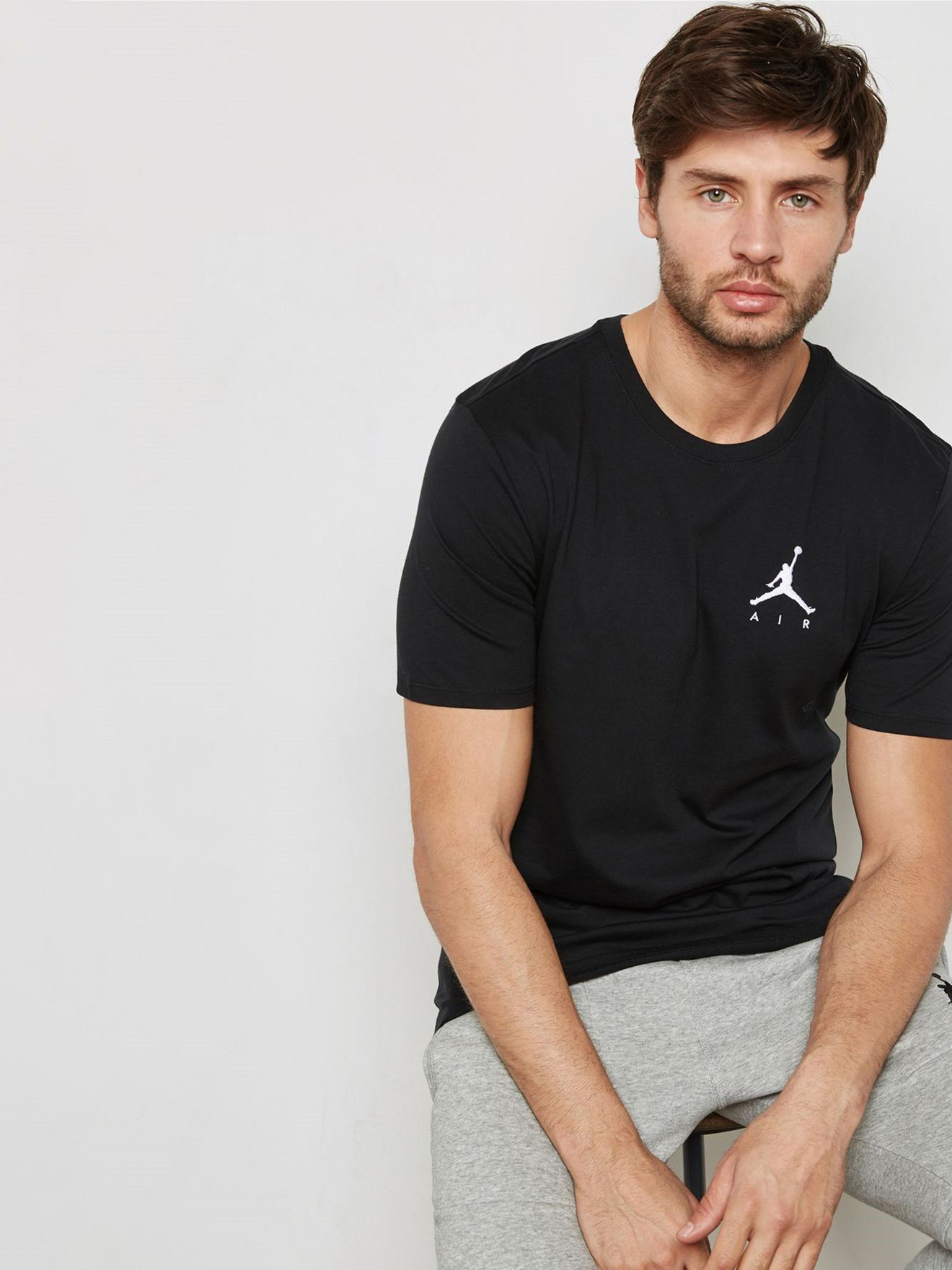 

Футболка Nike M J Jumpman Air Embrd Tee AH5296-010 S
