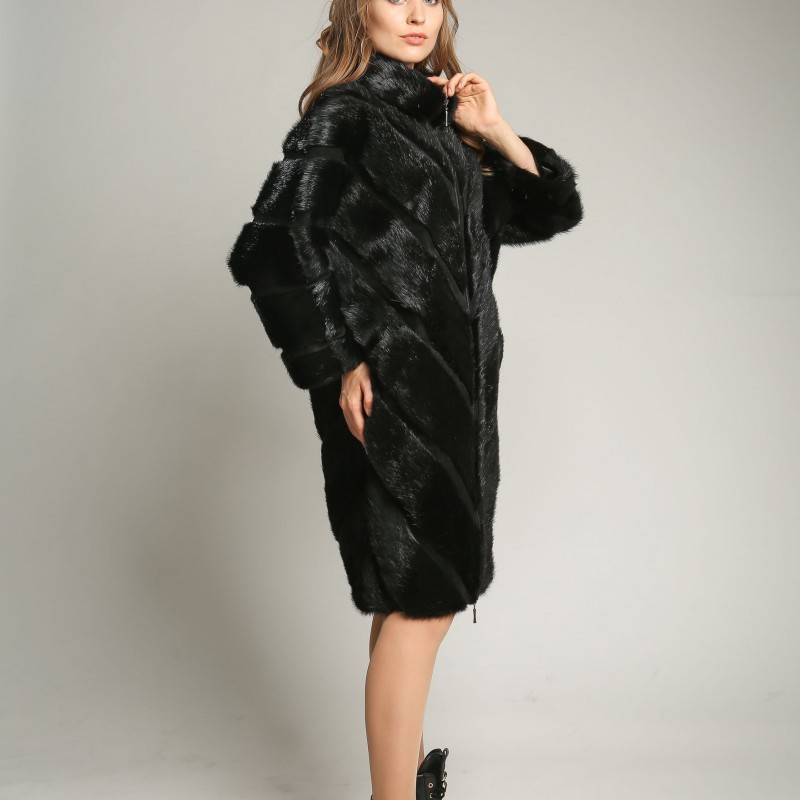 

Шуба из меха нутрии Miss Lora Летучая мышь One Size Черная (2361)