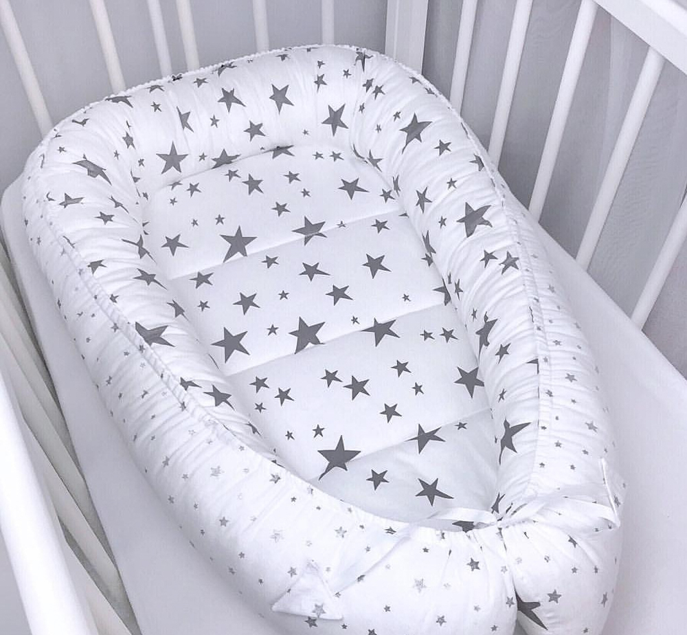 

Кокон-гнездышко для новорожденного Littlebo со СЪЕМНЫМ матрасом 30x70 см звездная россыпь белый