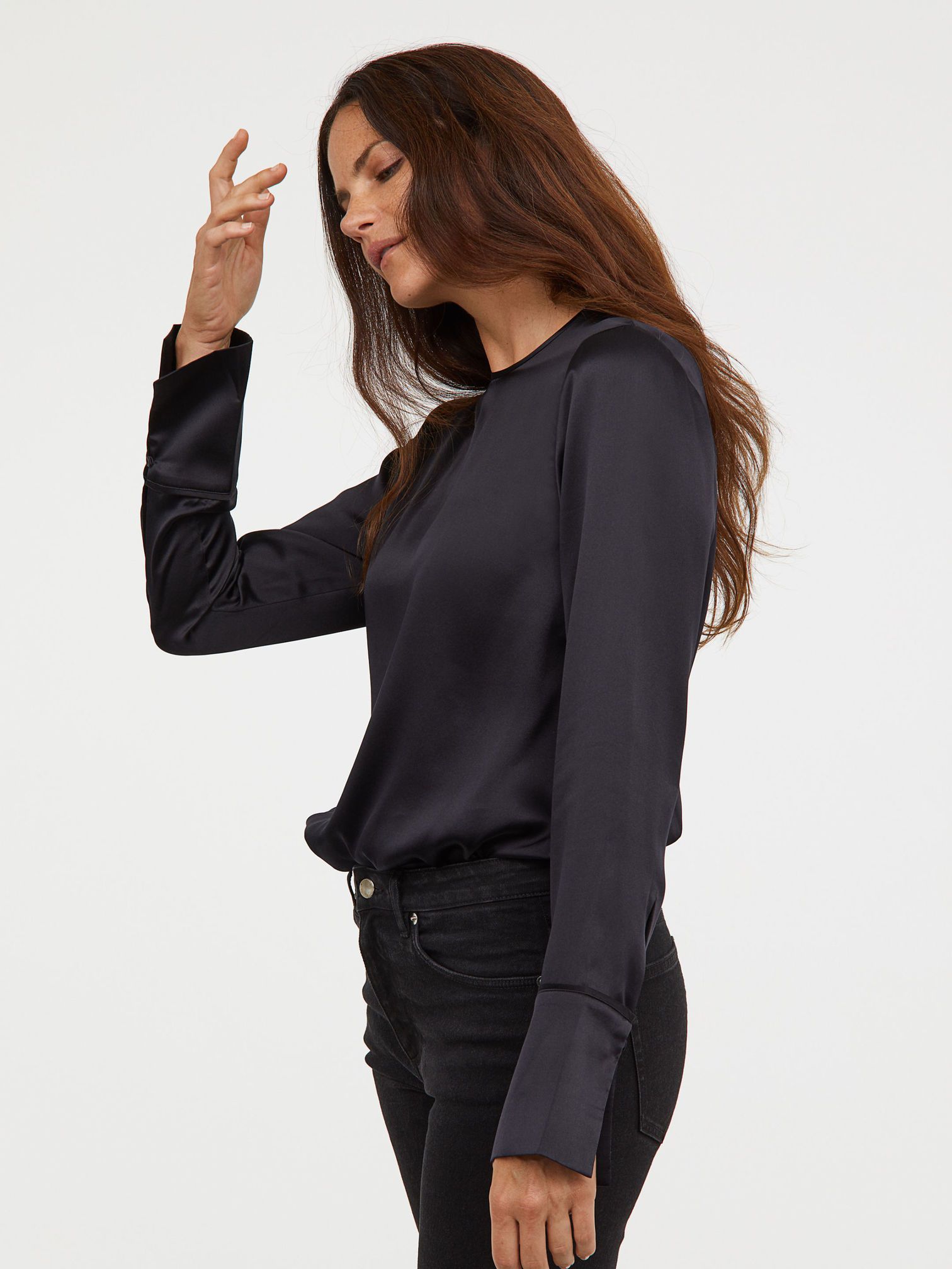 

Блузка H&M 0683572-8  Черная, Блузка H&M 0683572-8 36 Черная