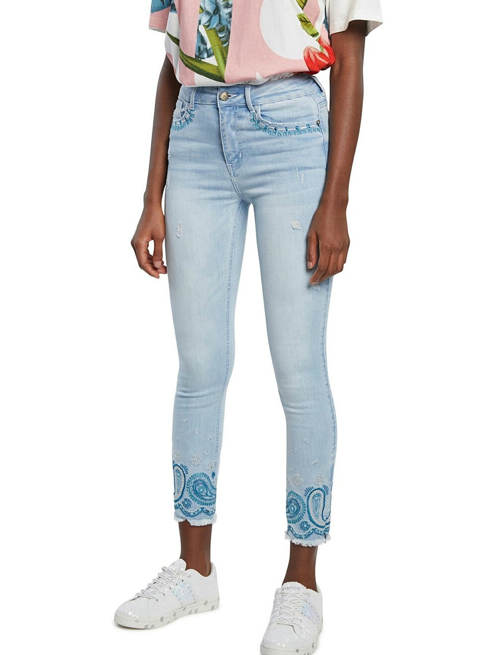 

Джинсы Desigual 21SWDD35-5058 28
