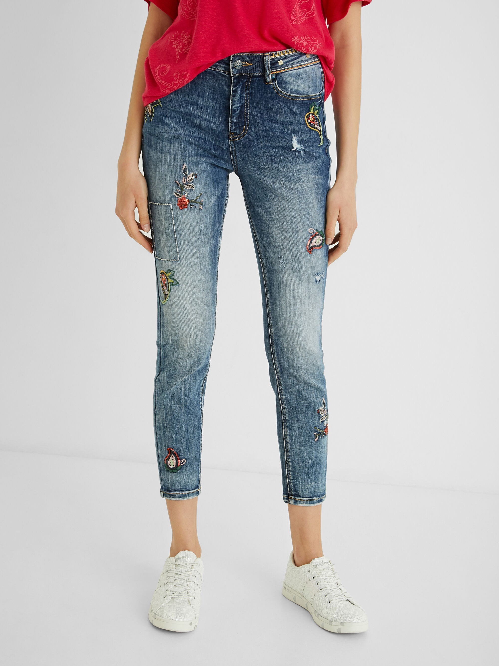 

Джинсы Desigual 21SWDD52-5053 28