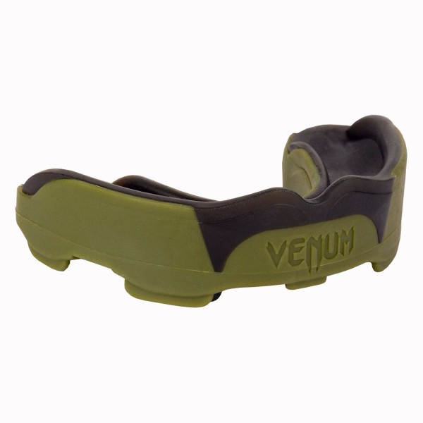 

Капа Venum Predator Хакки с черным