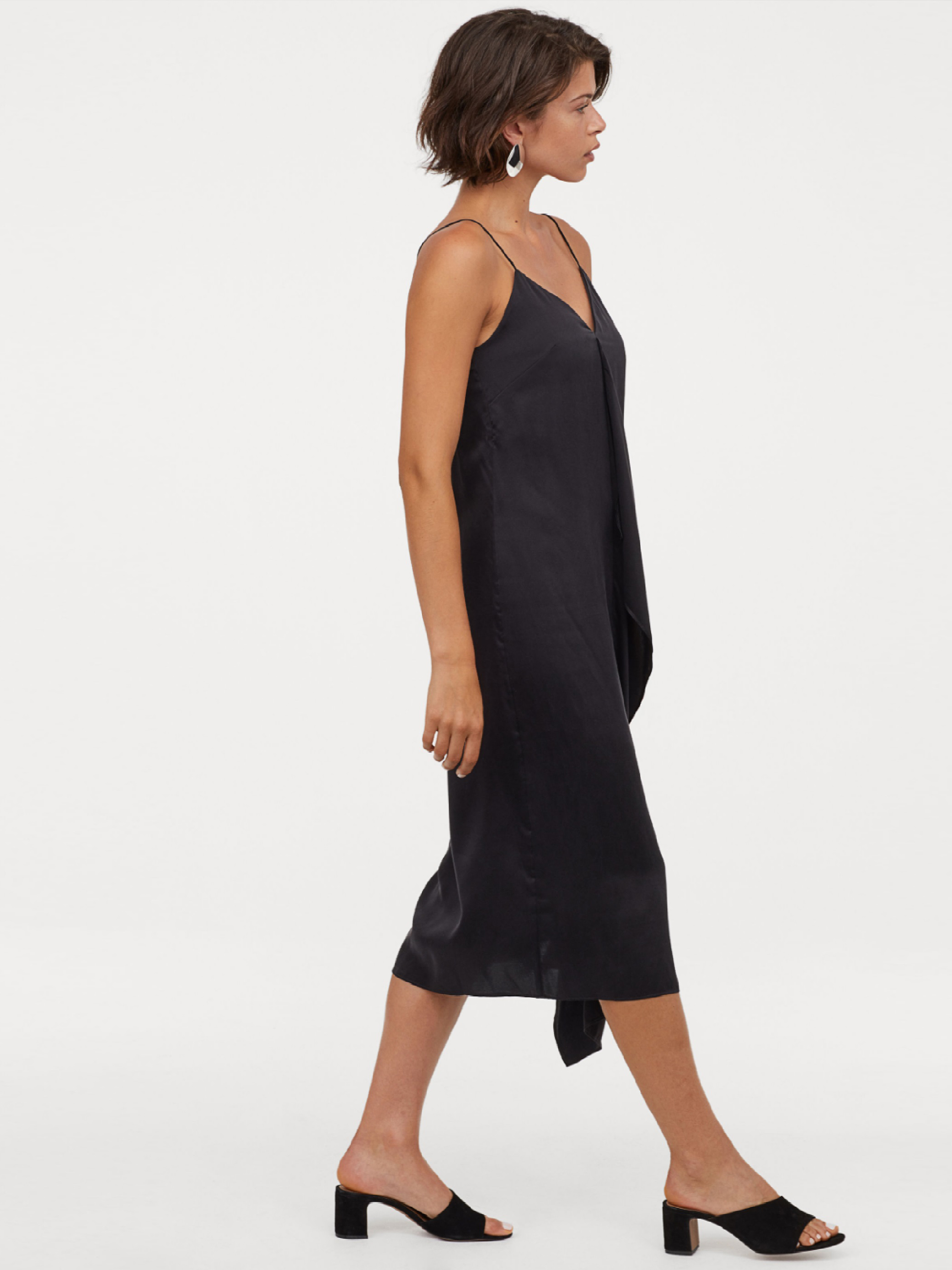

Платье H&M 0773799-0 42 Графитовое
