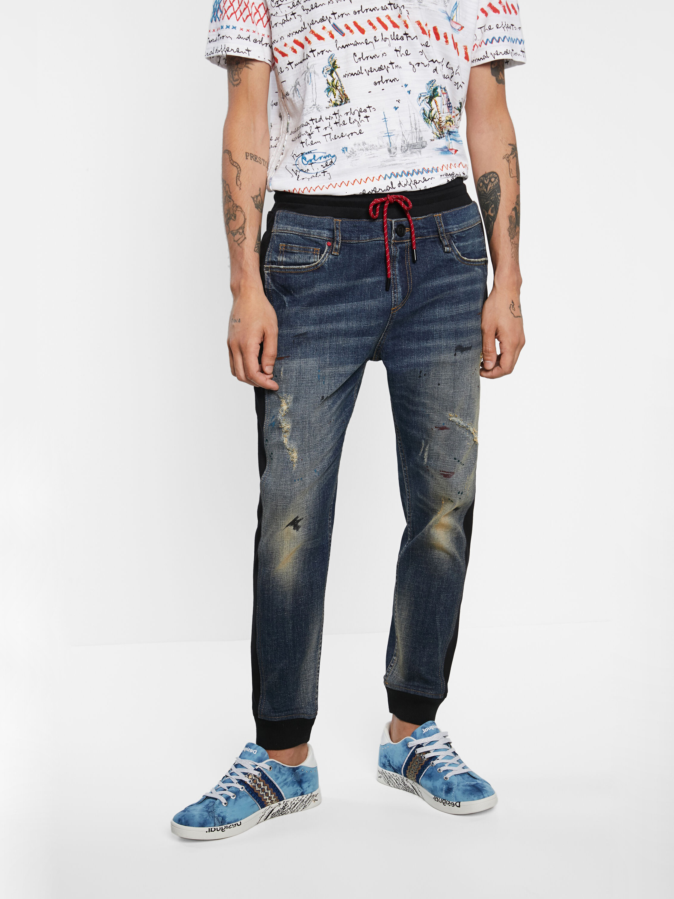 

Джинсы Desigual 21SMDD02-5053 38