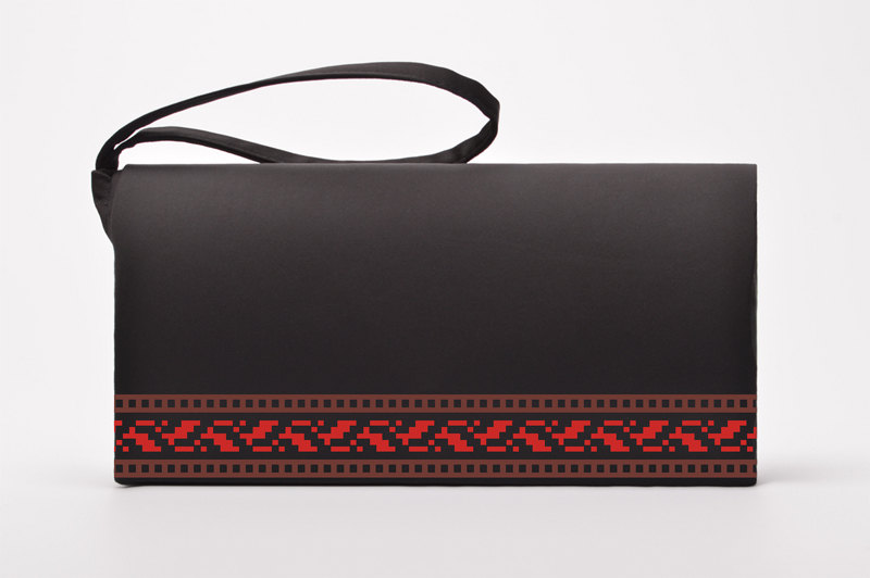 

Набір для вишивки бісером Барвиста Вишиванка заготовки пошитого клатча Берегиня (КЛ046шЧ1301k)