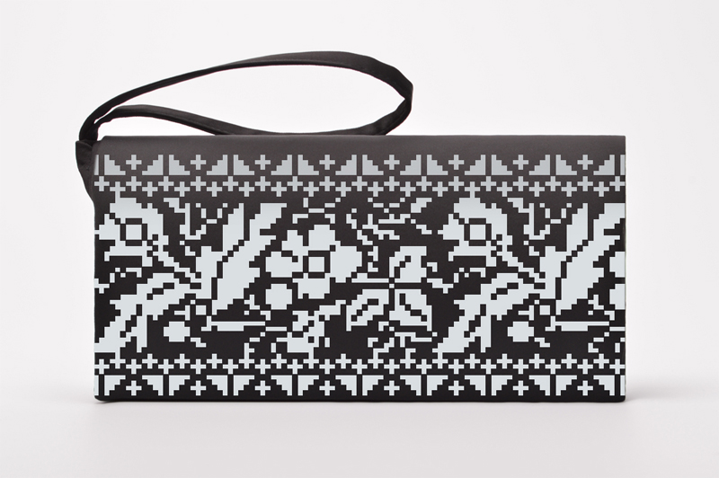 

Набір для вишивки бісером Барвиста Вишиванка заготовки пошитого клатча Сокальська сучасна (КЛ082кЧ1301k)