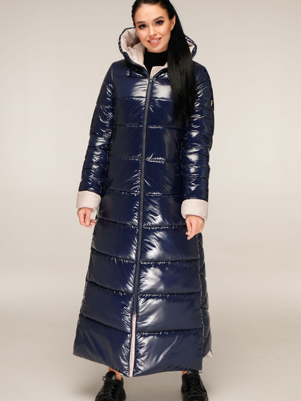 Акція на Куртка зимова довга жіноча Favoritti ПВ-1202-Лак 56 Темно-синя від Rozetka