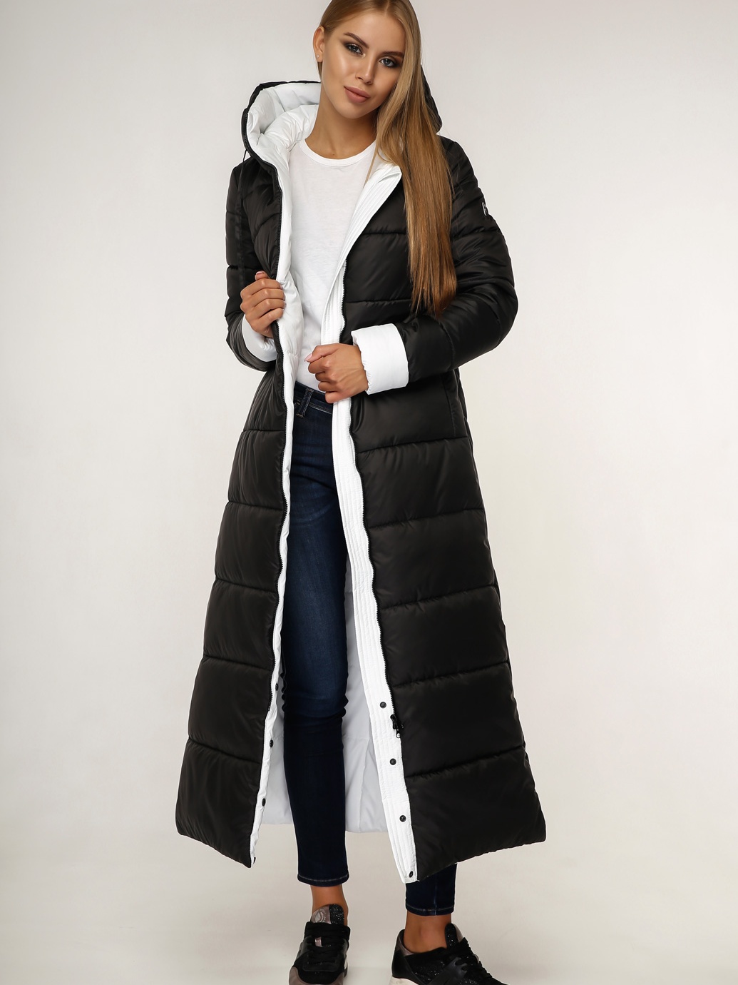 Акція на Куртка зимова довга жіноча Favoritti ПВ-1202 54 Чорна з білим від Rozetka