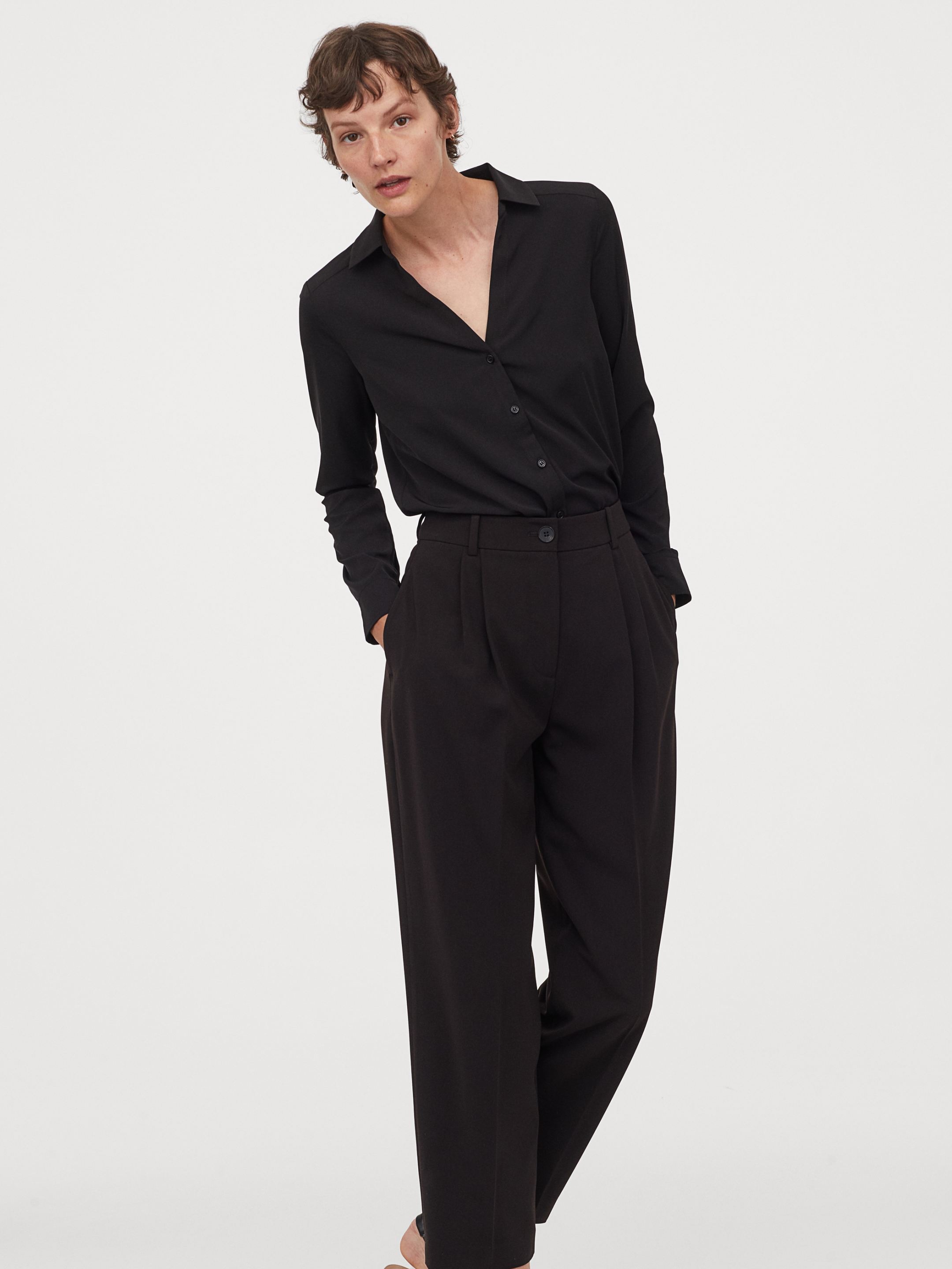 

Блузка H&M 0762846-0  Черная, Блузка H&M 0762846-0 40 Черная