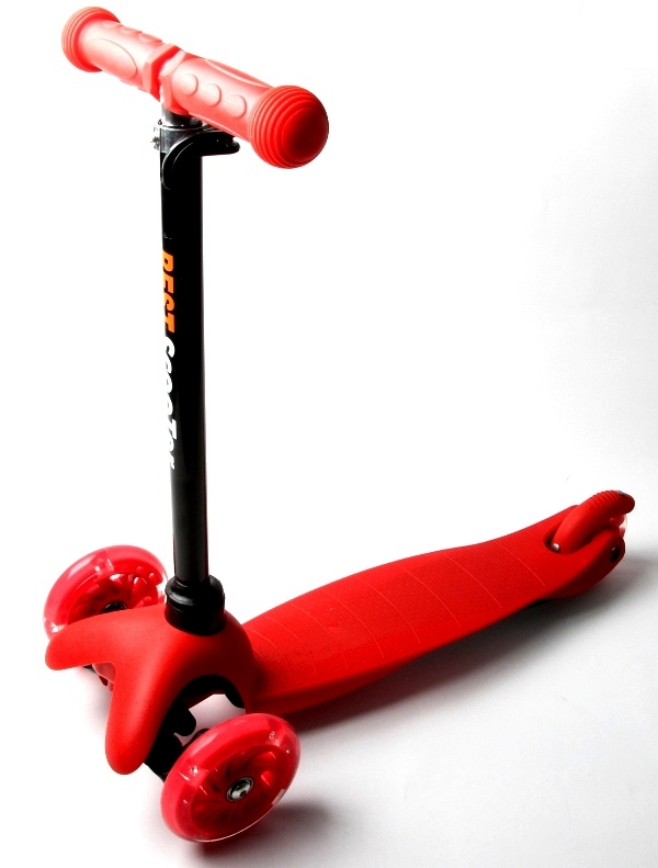 

Детский трехколесный самокат Scooter Micro Mini со светящимися колесами, Red