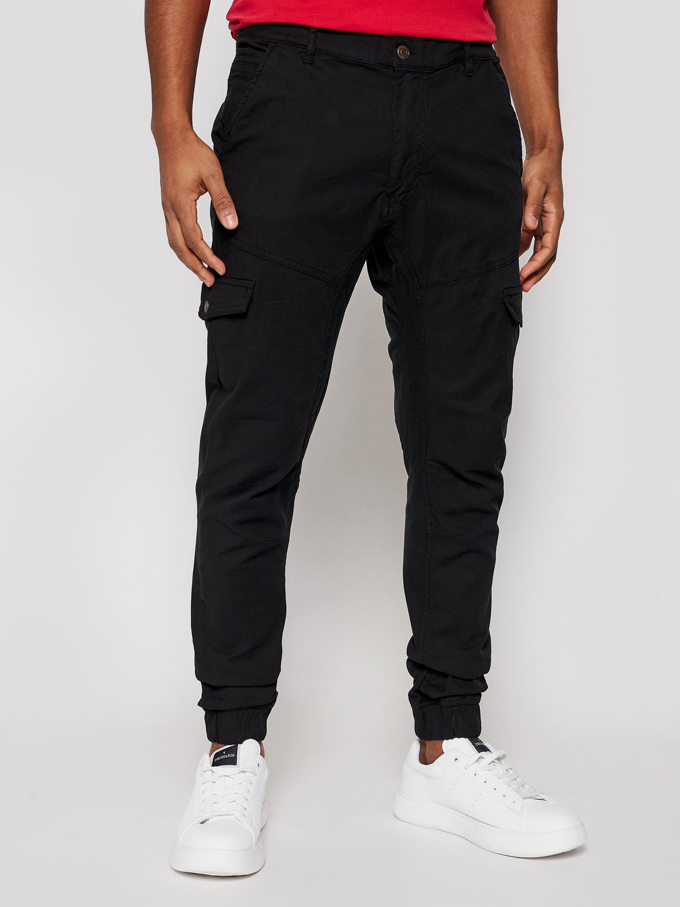 

Брюки Guess M1RB17-WDP31 34 Jet Black A996