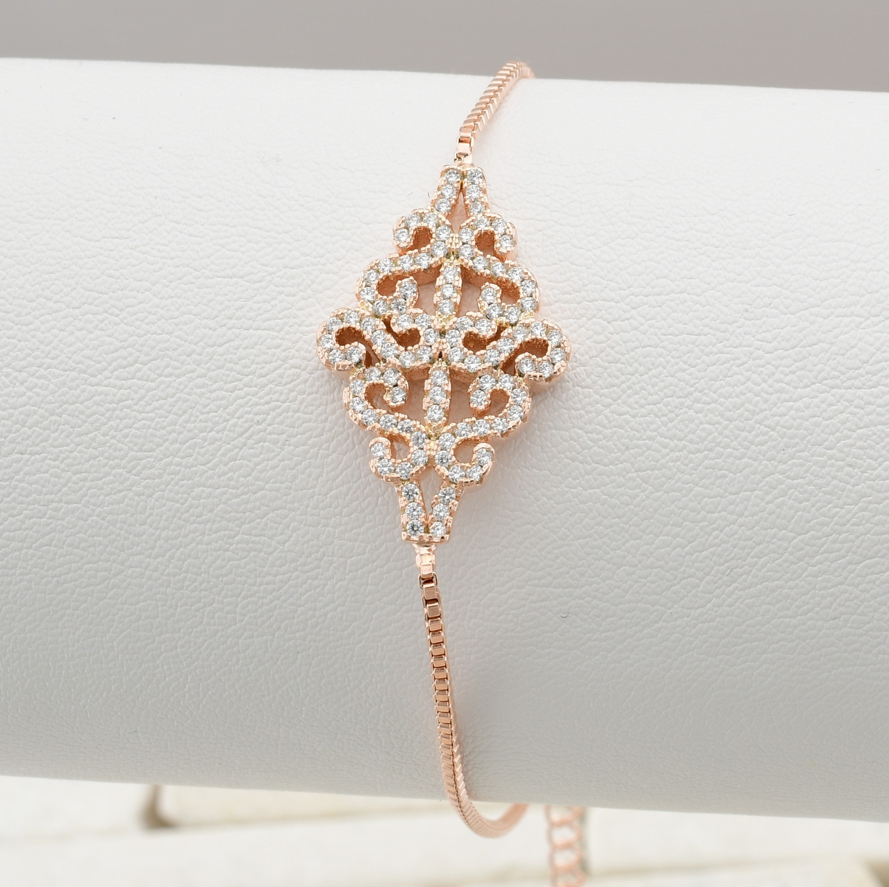 

Браслет Xuping 42047 длина 19+4 см ширина 17 мм вес 5.1 г белые фианиты позолота РО