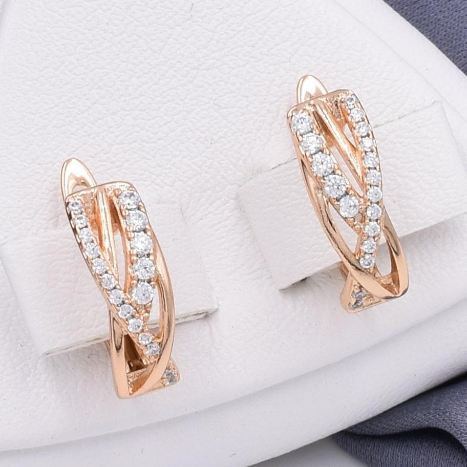 

Серьги Xuping 30352 размер 15х5 мм белые фианиты вес 2.1 г позолота 18К