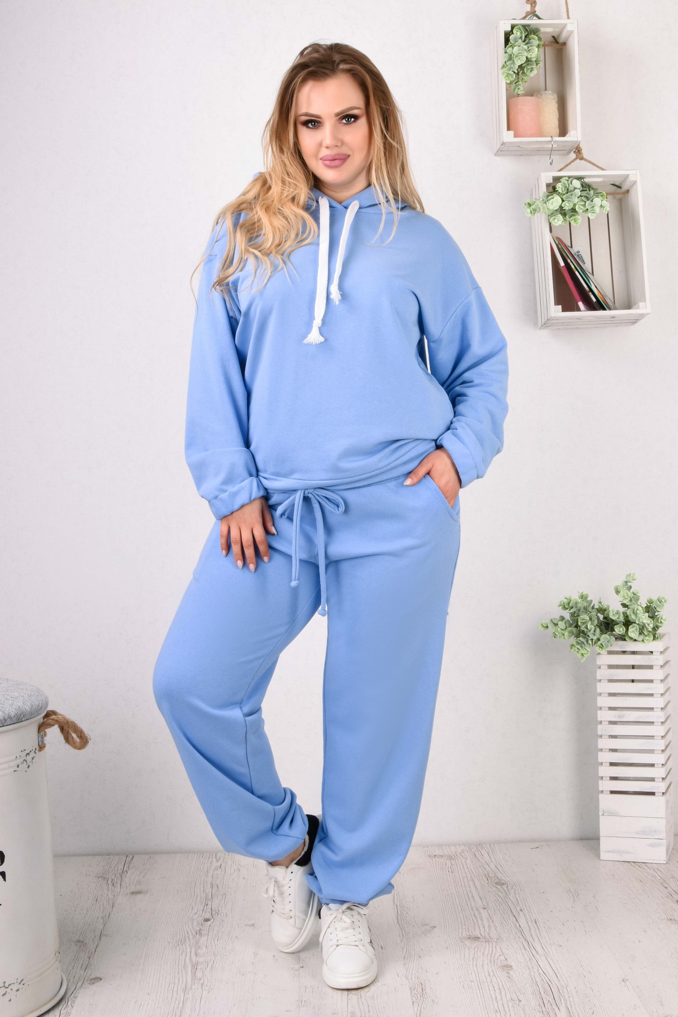 

Спортивный костюм Classic Fashion с капюшоном 56 голубой
