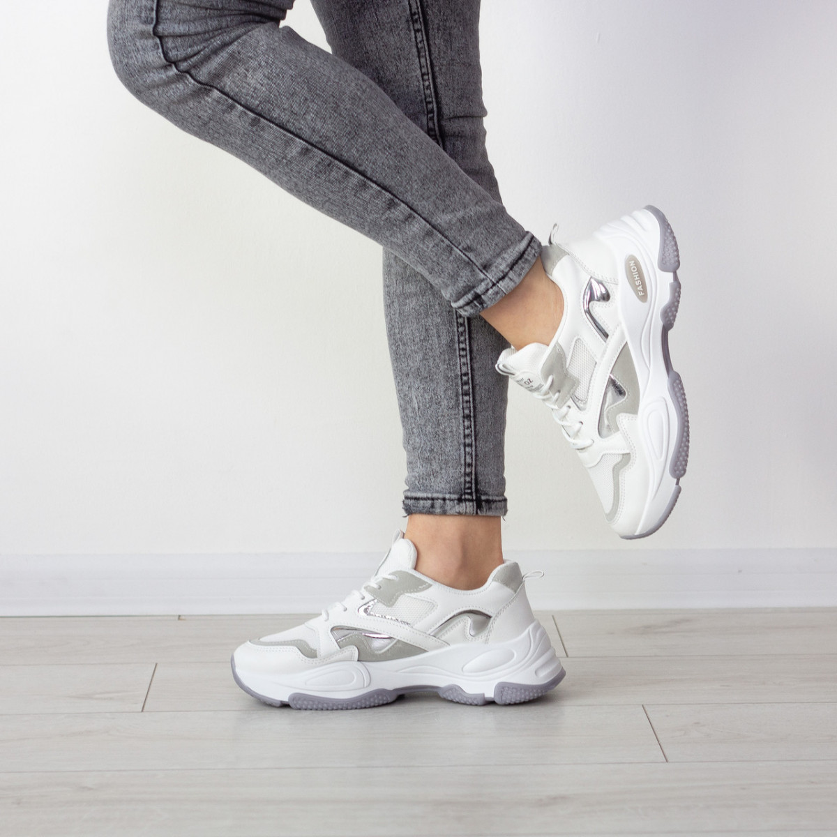 

Кроссовки женские Fashion Caleb 2548 40 размер 24,5 см Белый