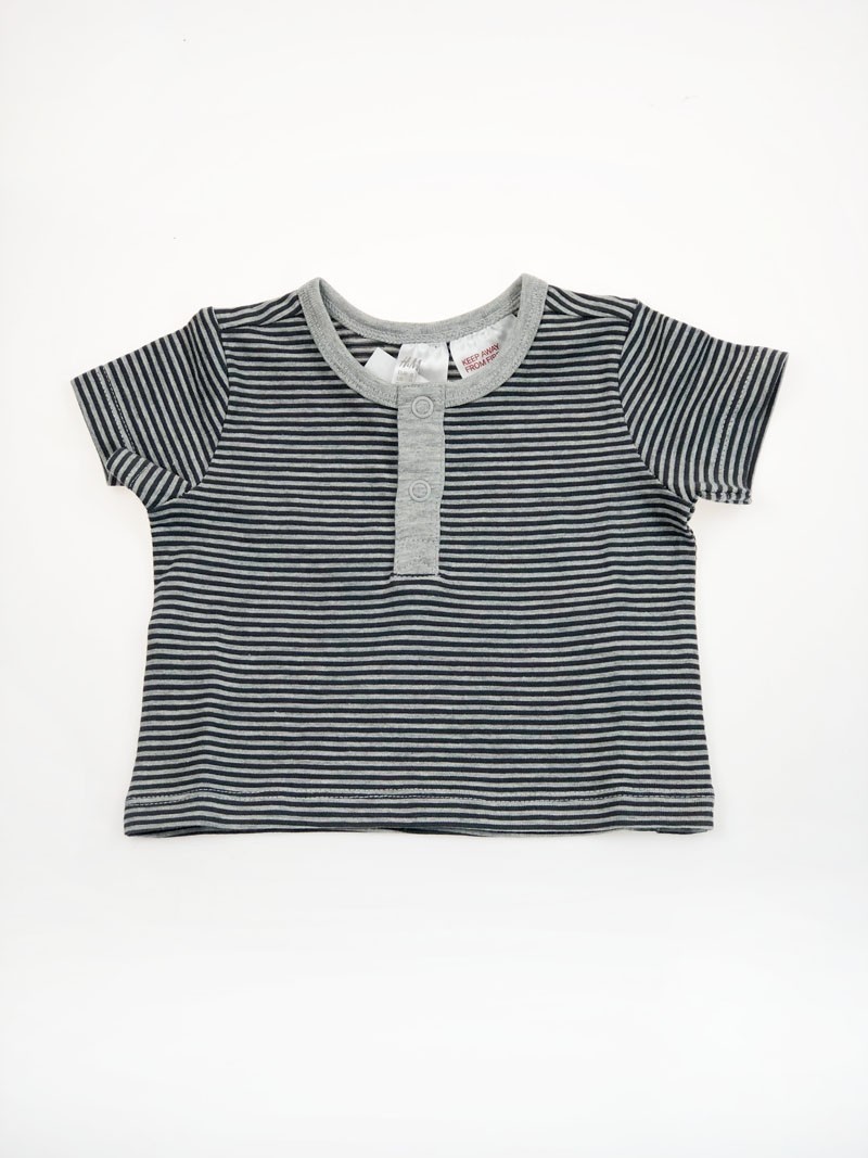 

Футболка H&M 92 см Серая