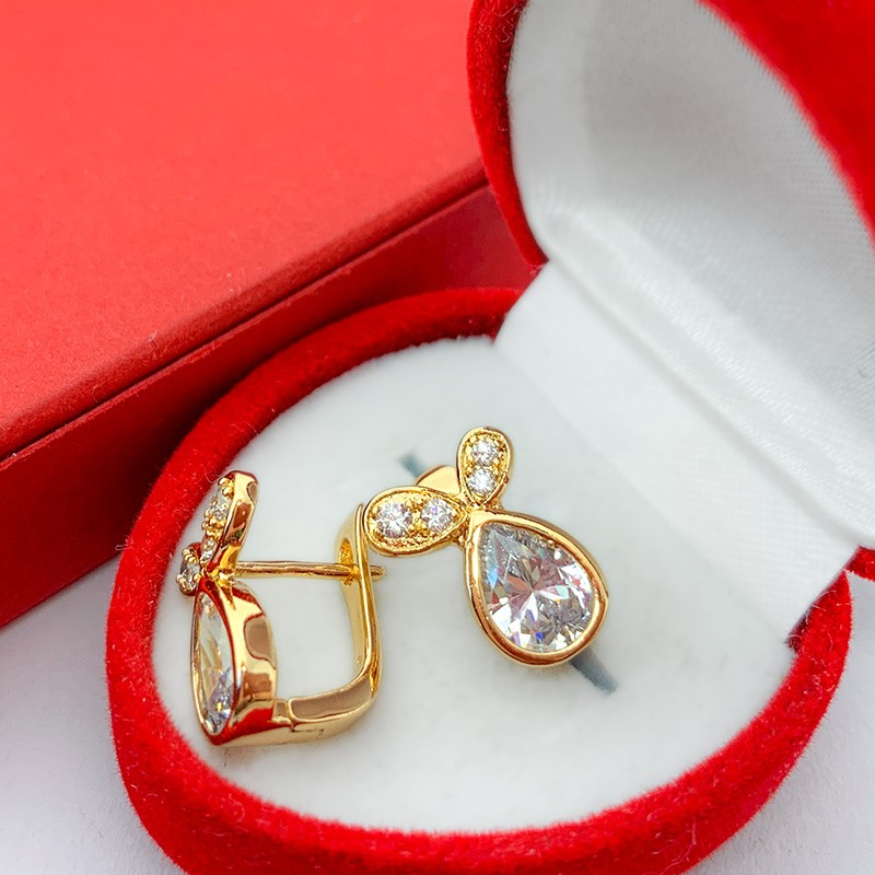 

Серьги Фантазия (медицинское золото)