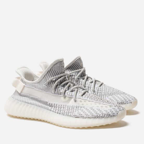 

Женские кроссовки Yeezy Boost 350 V2 Static (Non-Reflective) 38