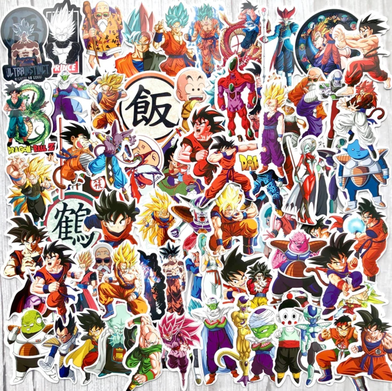 

Набор стикеров Anime Dragon Super Saiyan Goku 100 шт