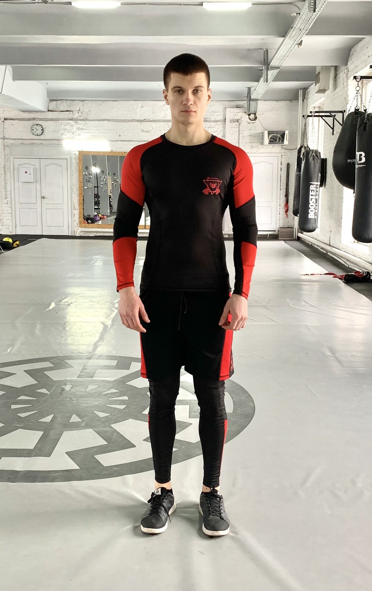 

Мужской спортивный комплект (Рашгард+тайтсы+шорты) Force red 3.0 FitU XL Черный 000151215