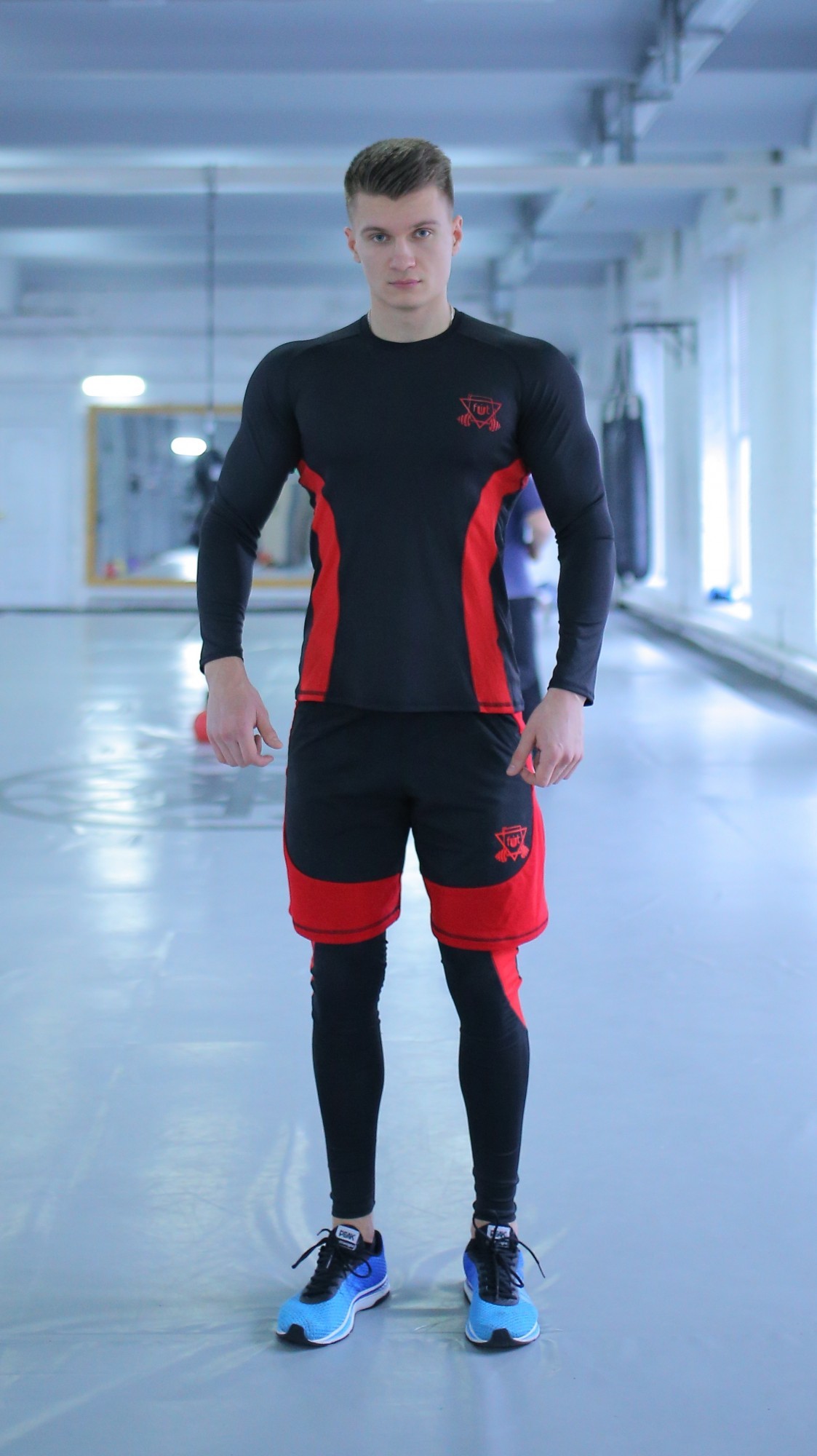 

Мужской спортивный комплект Rush red 3.1 FitU M Черный 000150307