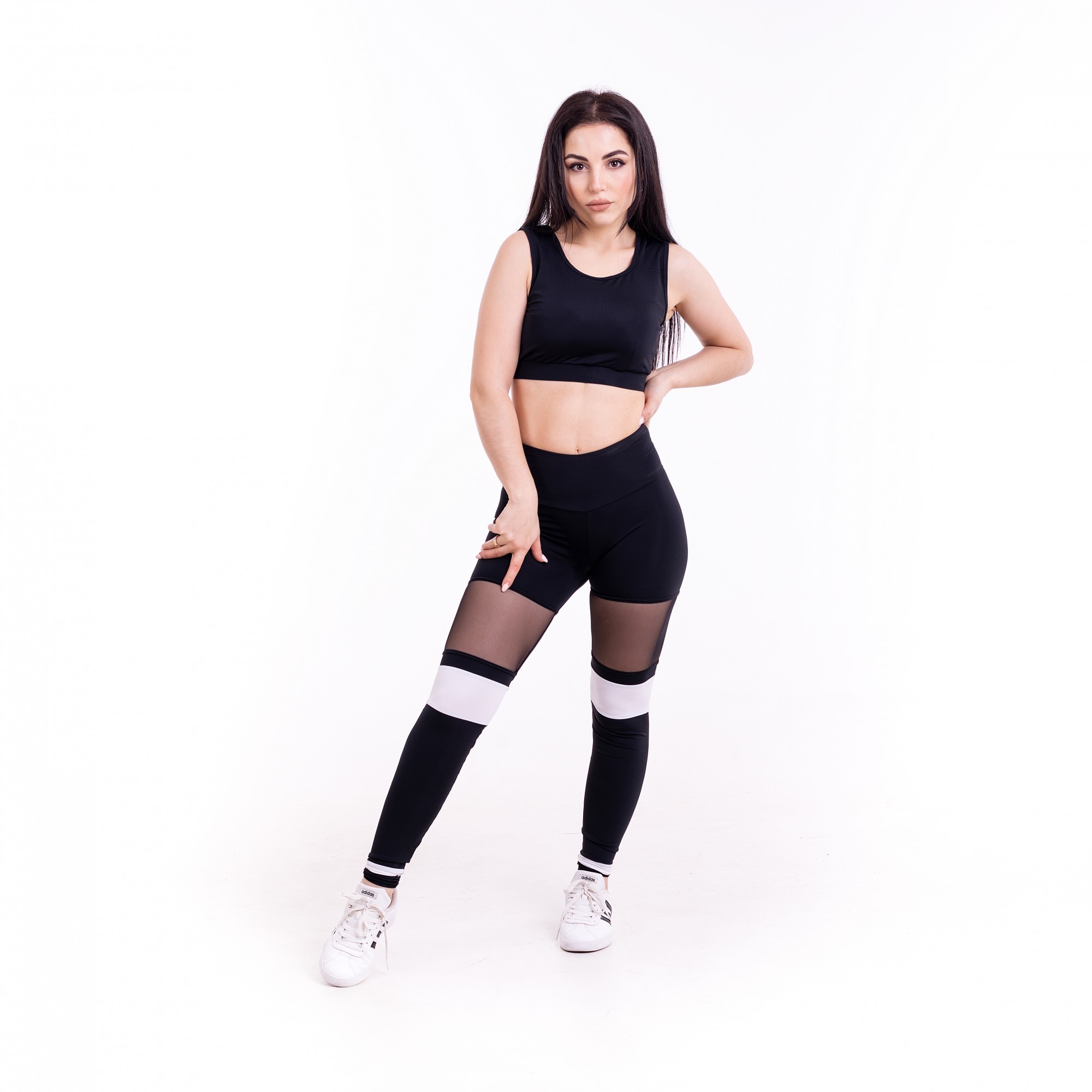 

Женский спортивный костюм (Топ+леггинсы) 18 FitU XS Черный 000151852