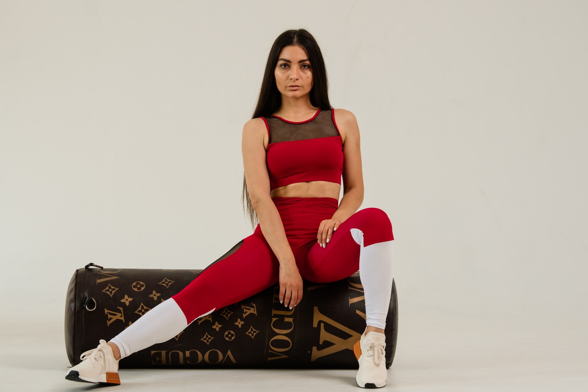 

Женский спортивный костюм (Топ+леггинсы) 18 FitU L Красный 000151843