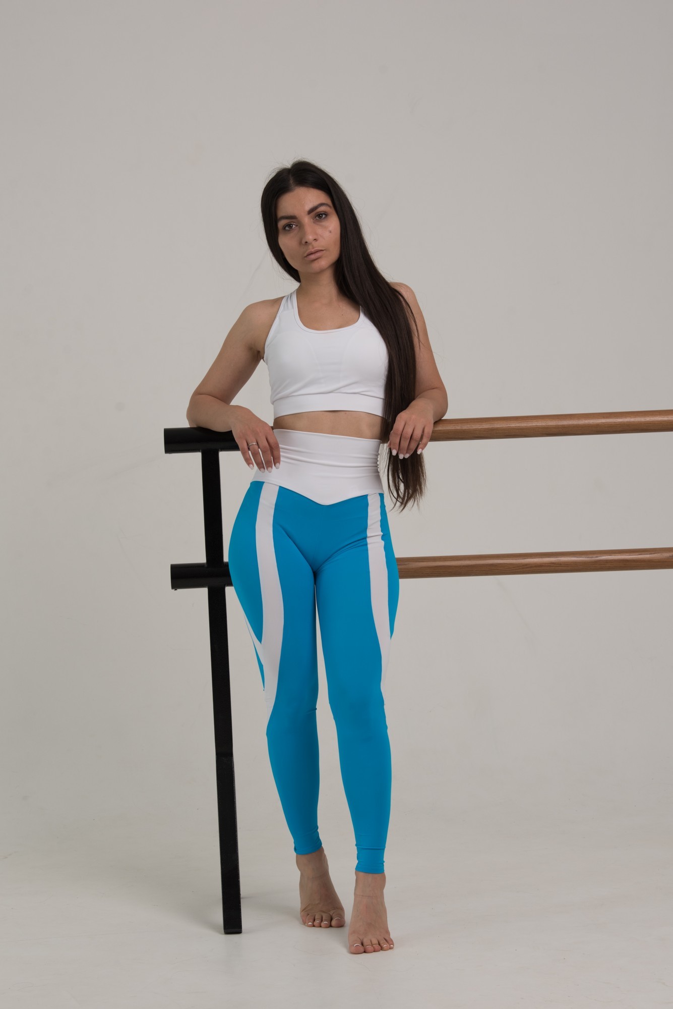 

Женский спортивный костюм (Топ+леггинсы) 15 FitU M Разноцветный 000151920