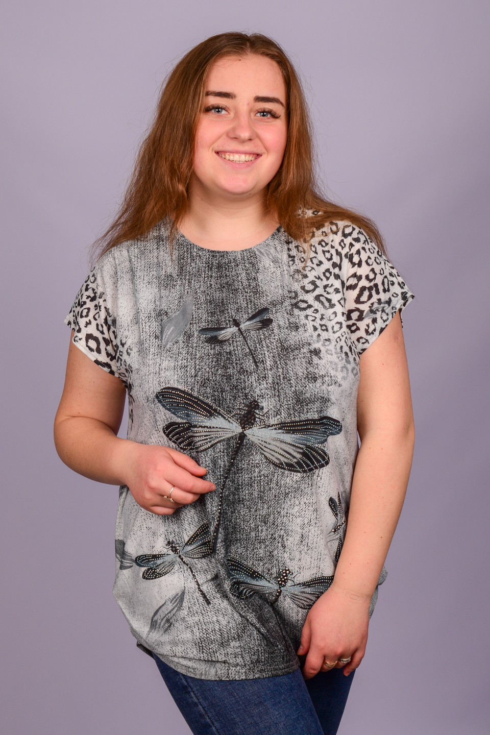 

Футболка женская со стразами. 6331_2XL. Размер 56-58.