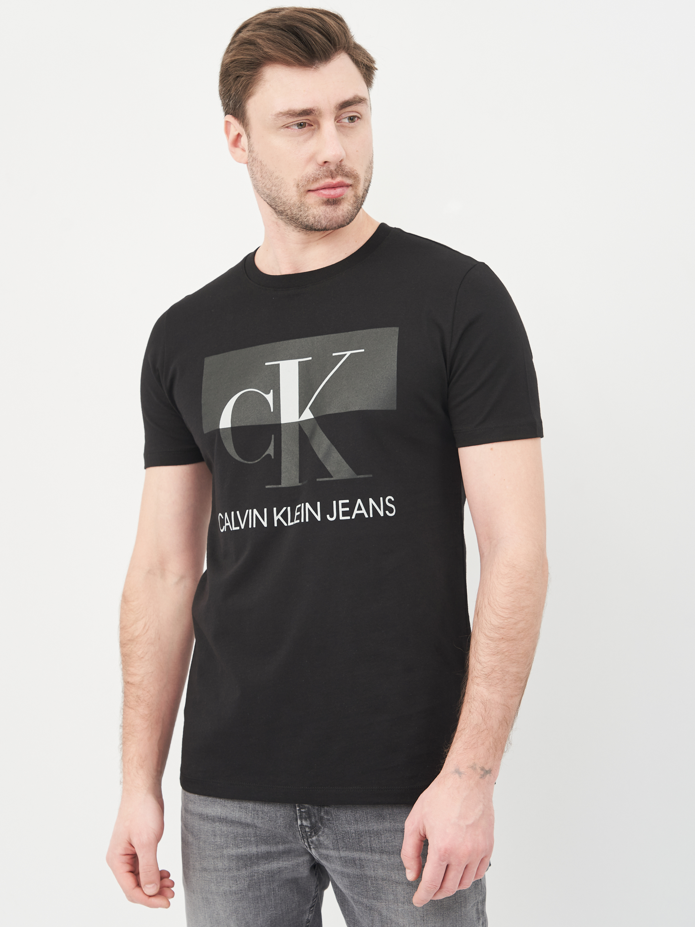 

Футболка Calvin Klein Jeans 10491.1 S (44) Черная