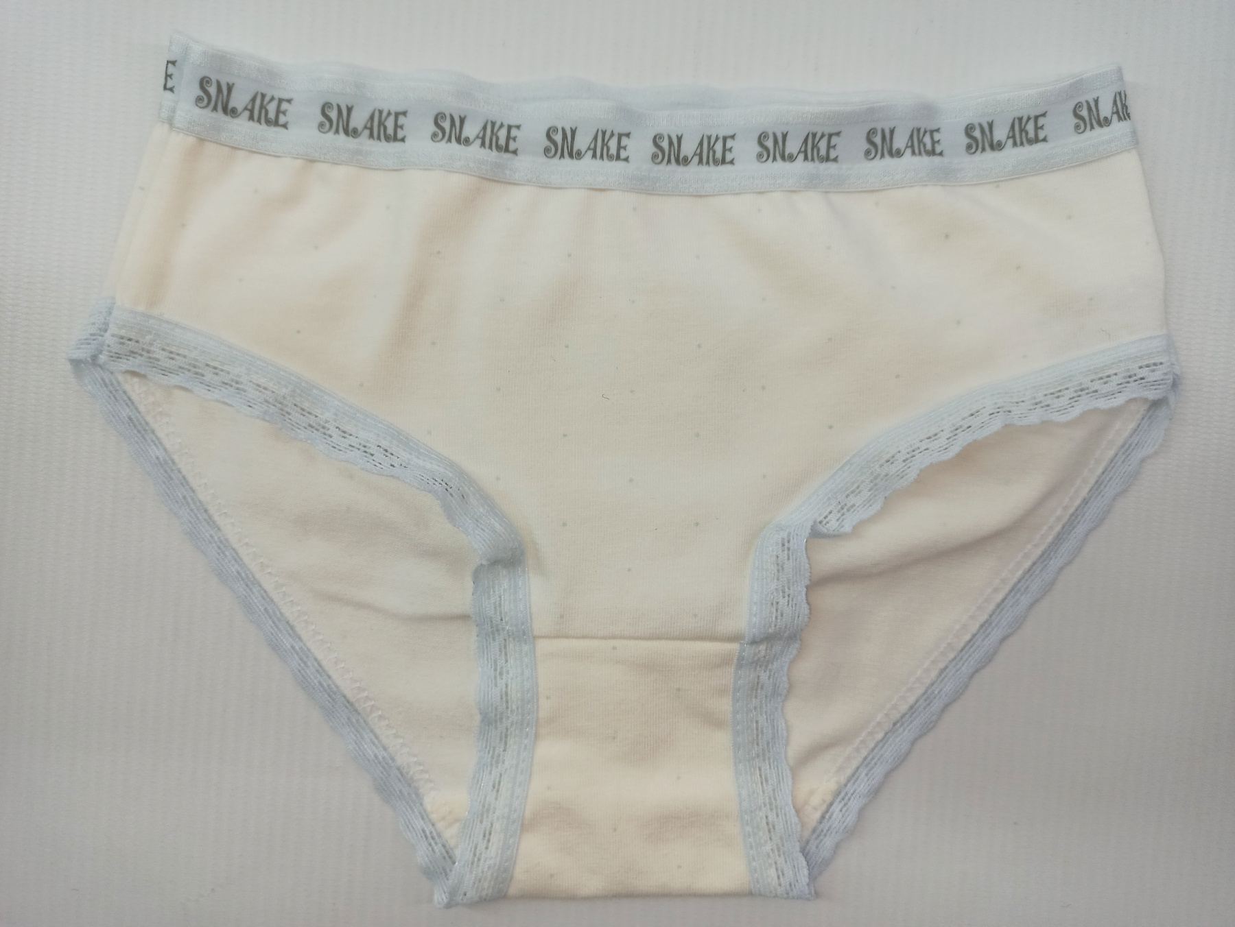 

Трусы Donella 41711 110-116см(р) молочный с голубым
