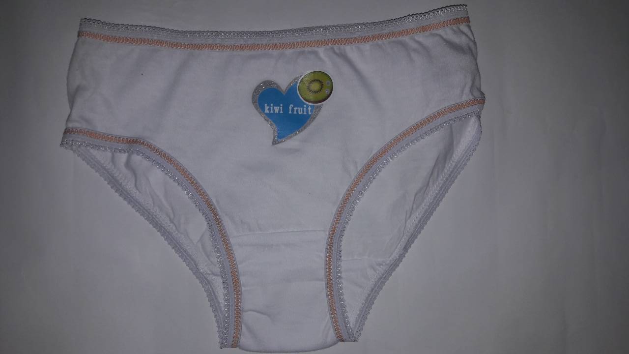 

Трусы Briefs 980313 -128см(р) белые, Трусы Briefs 980313 122-128см(р) белые