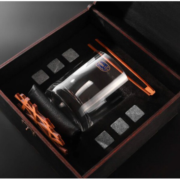

Камни для виски Whiskey stones Подарочный набор мужчине Деревянная тёмная коробка + Бокал Bohemia Barline.