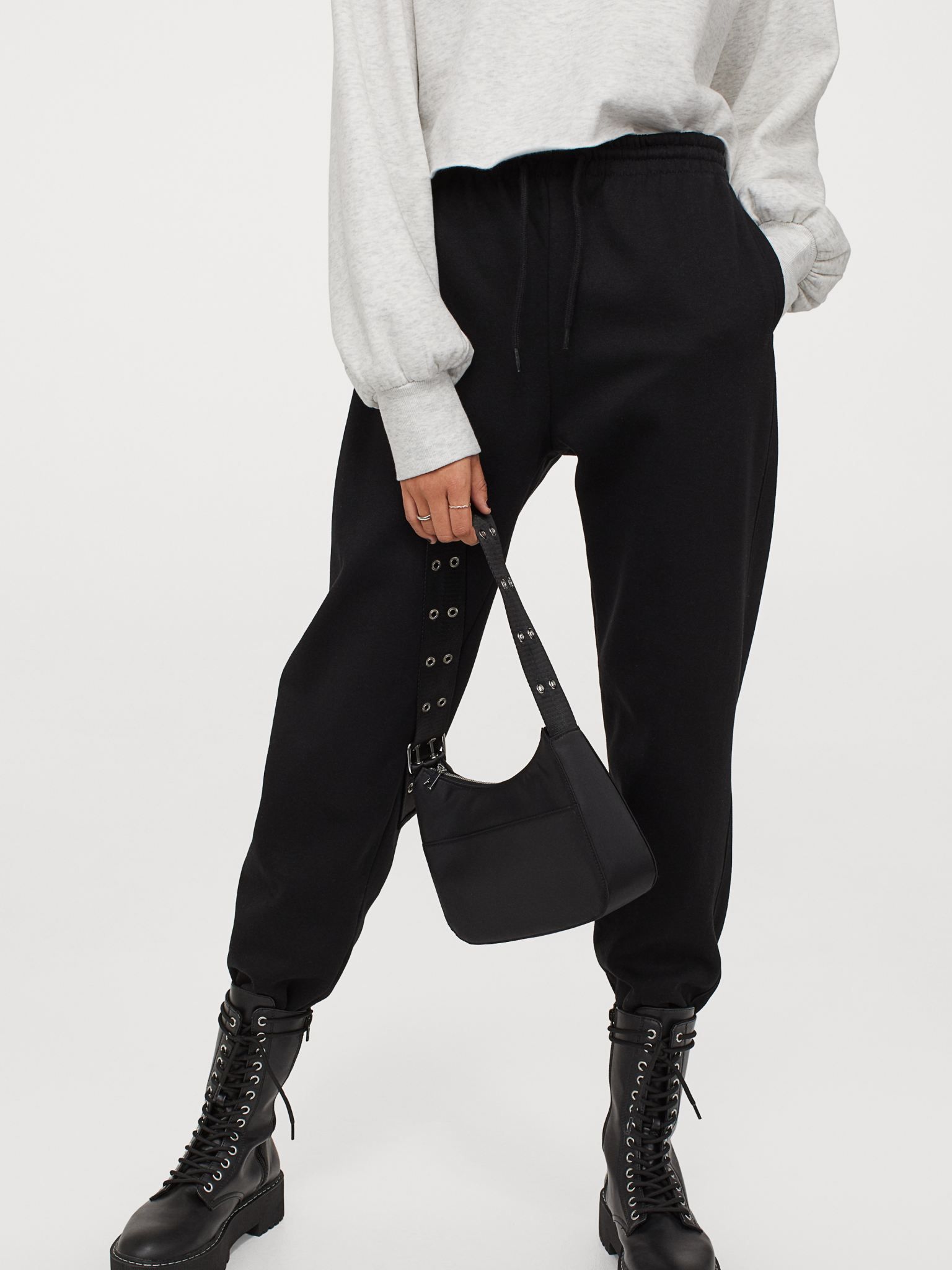 

Брюки H&M 2402-7598141  Черные, Брюки H&M 2402-7598141 S Черные