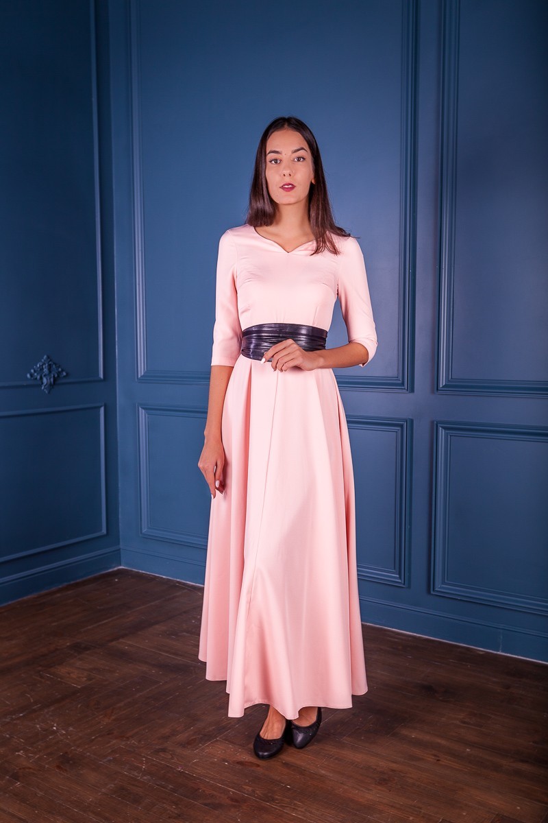

Вечернее платье с длинным рукавом FashionYouWant M/L пудра 43377459
