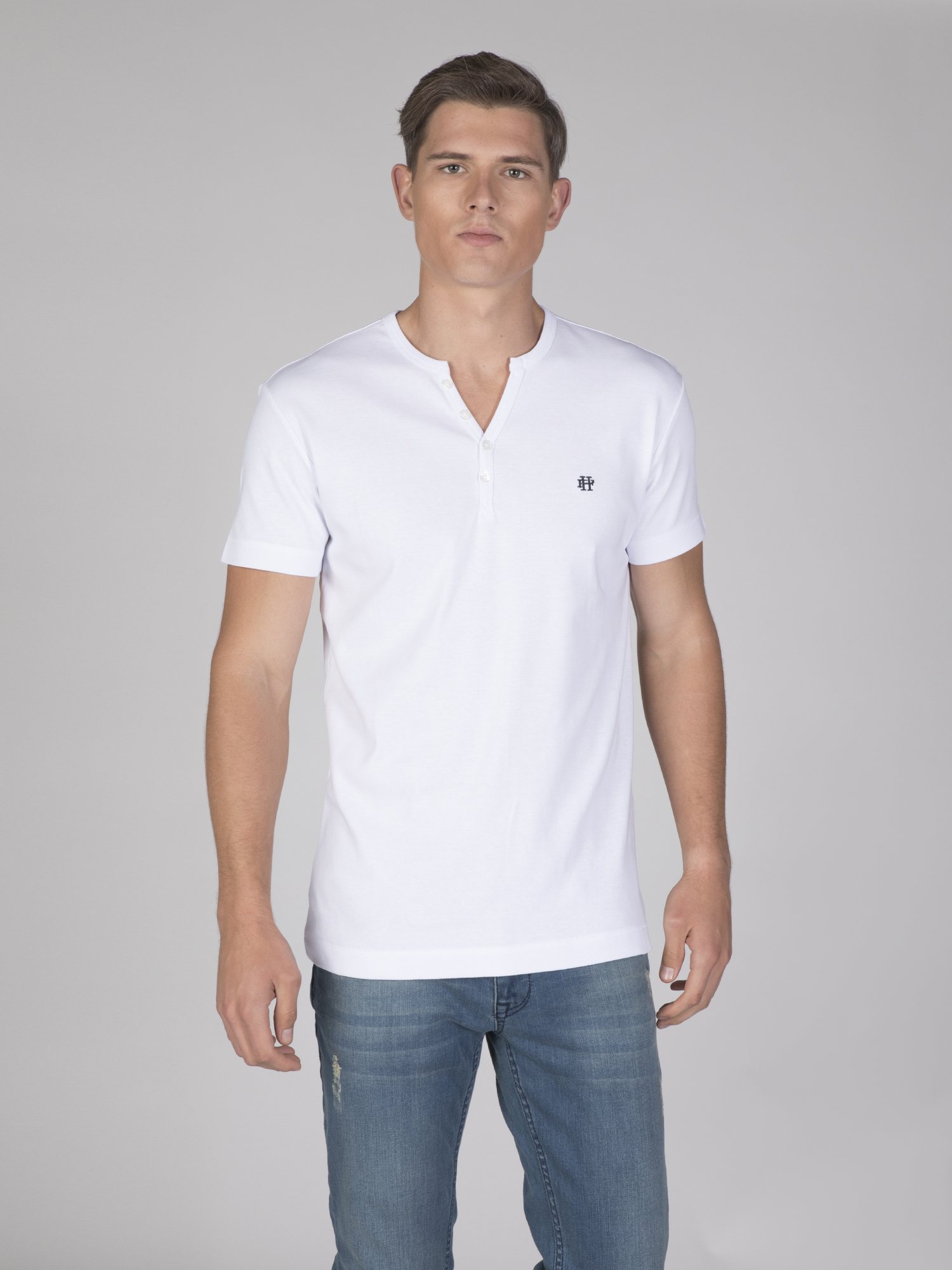 

Мужская Футболка FELIX HARDY Белая 3XL