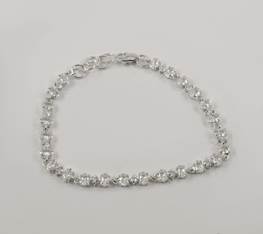 

Браслет регулируемый с фианитами Maxi Silver 8114