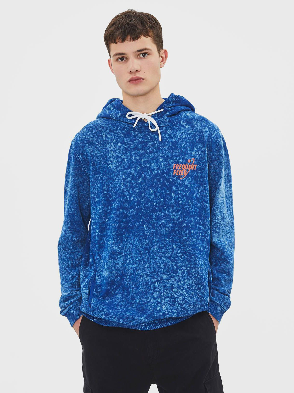 

Худи Bershka 7127/240/420-AANS L Синее