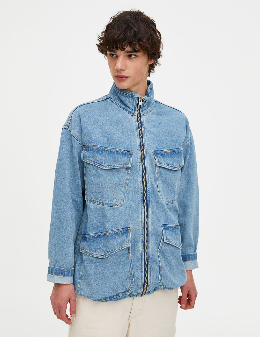 

Джинсовка PULL & BEAR М0107760 (5715/582/427) цвет синий M