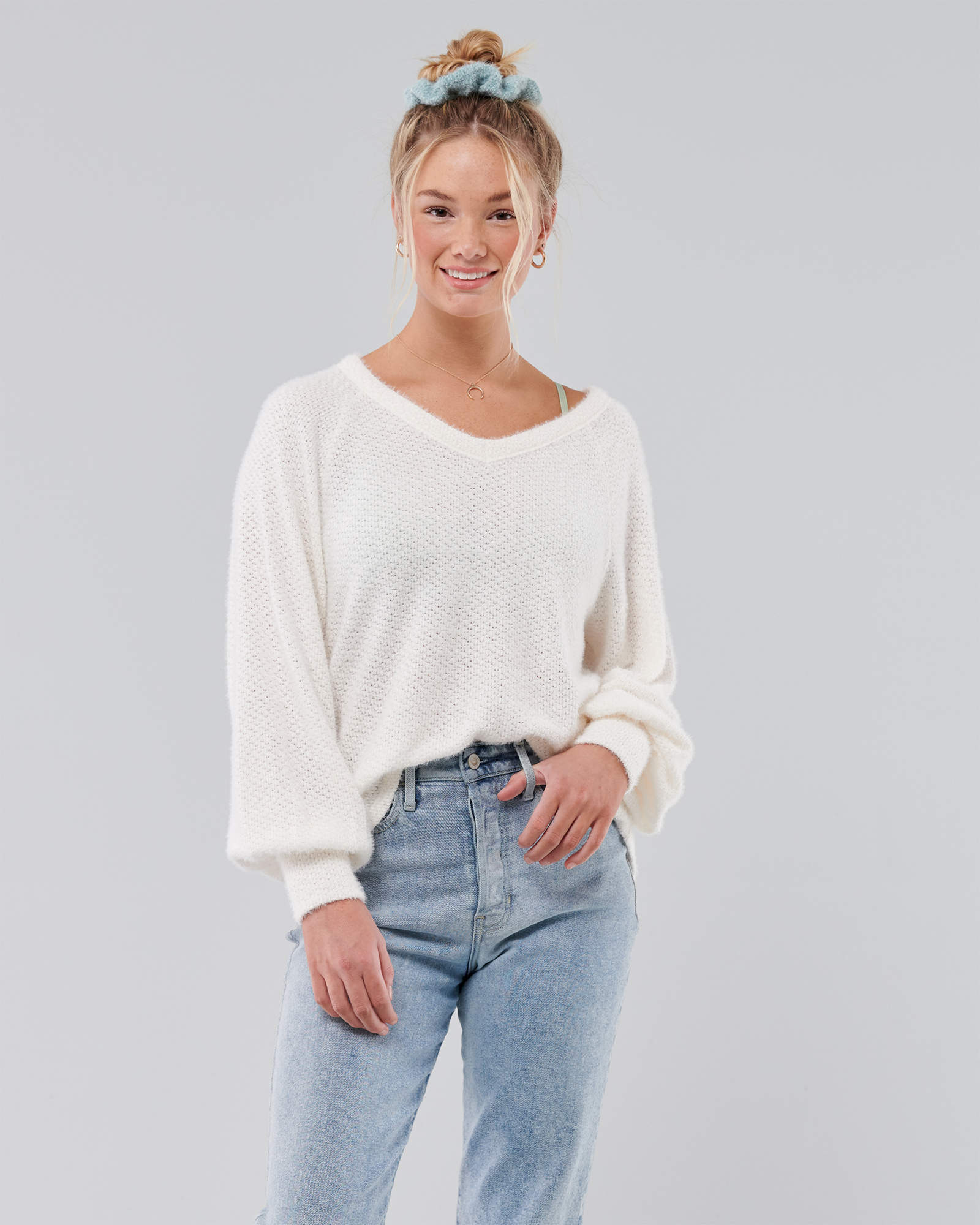 

Свитер женский - свитер Hollister HC8394W S Молочный