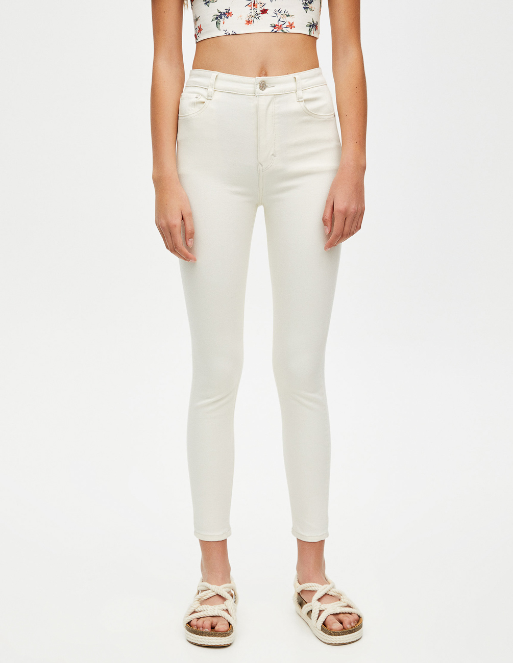 

Джинсы PULL & BEAR Ж1055943 (5687/314/805) цвет белый, Джинсы PULL & BEAR Ж1055943 (5687/314/805) цвет белый XS