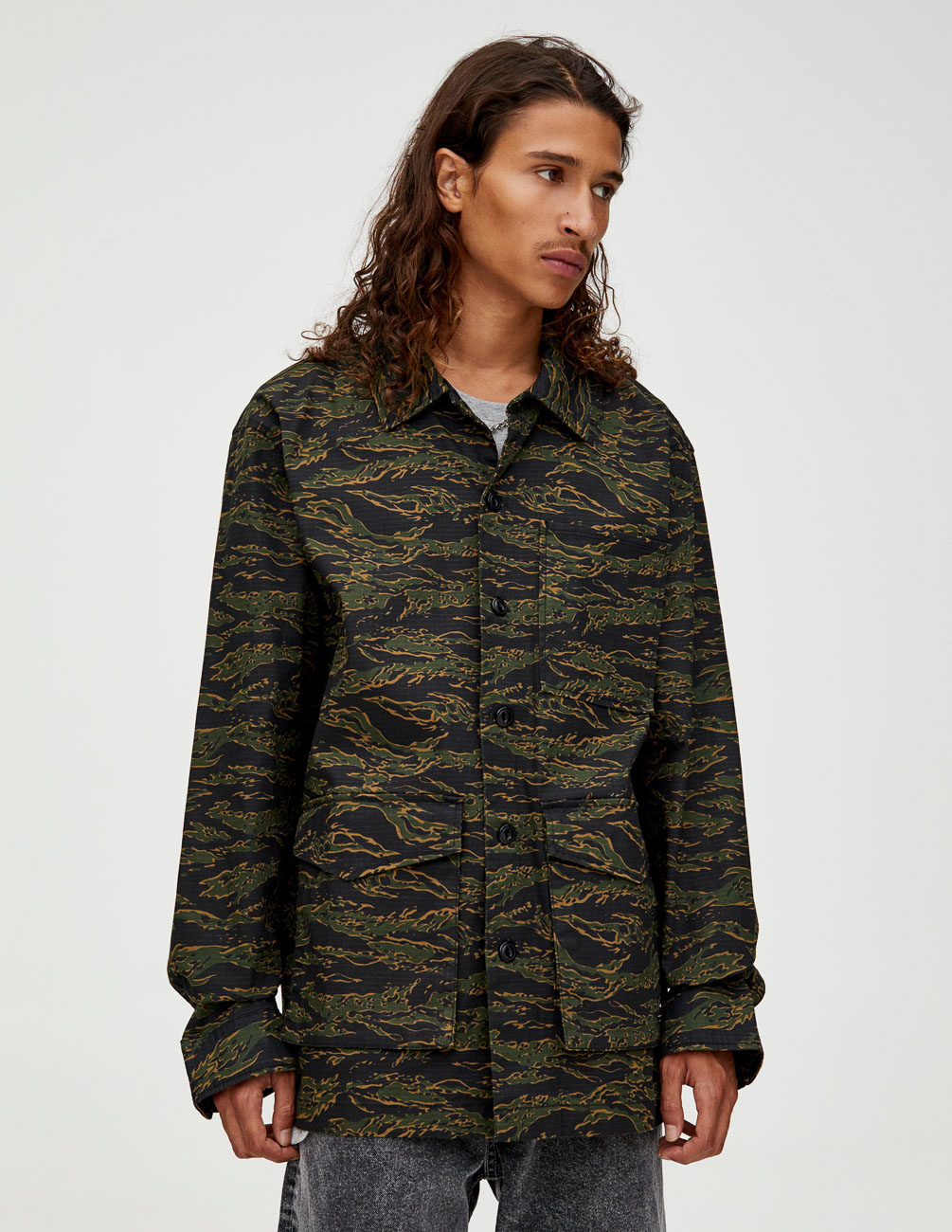 

Куртка PULL & BEAR М0107495 (9716/511/506) цвет зеленый S