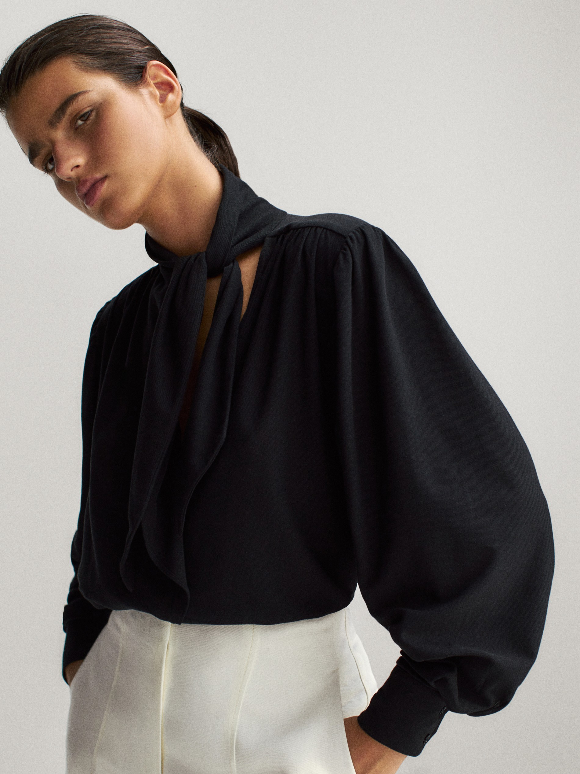 

Блузка Massimo Dutti  Черная 04801579, Блузка Massimo Dutti M Черная 04801579