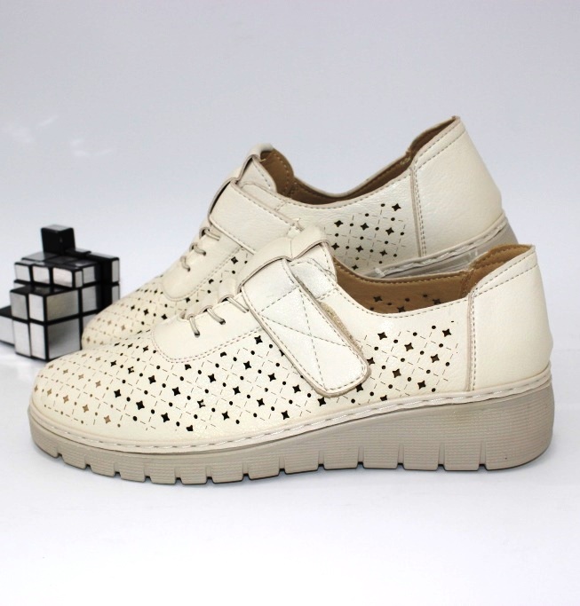 

Туфли женские липучка Trendy S70-6 39 24.7см беж