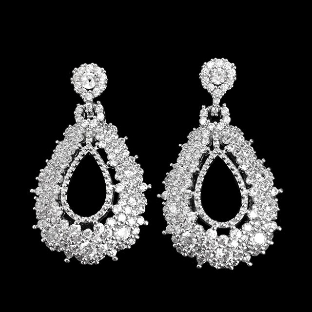 

Свадебные серьги Безмолвные DiaDemaGrand Серебряный с белым камнем (0418110-15-2)