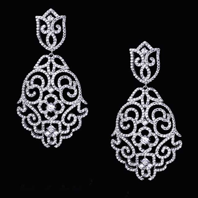 

Свадебные серьги Богемские DiaDemaGrand Серебряный с белым камнем (041649-15-2)