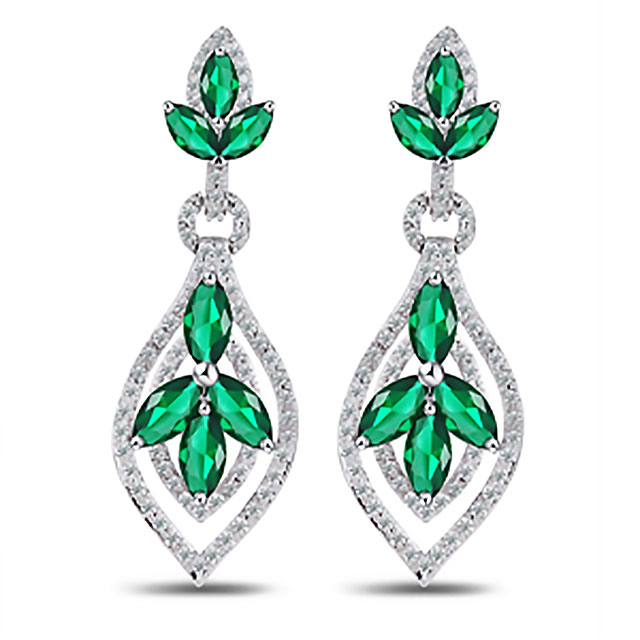 

Длинные серьги Кристальная свеча DiaDemaGrand Серебряный с зеленым камнем (011527758-15-7)